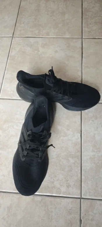 Tweedehands Adidas Ultraboost bike — afbeelding 4 van 4