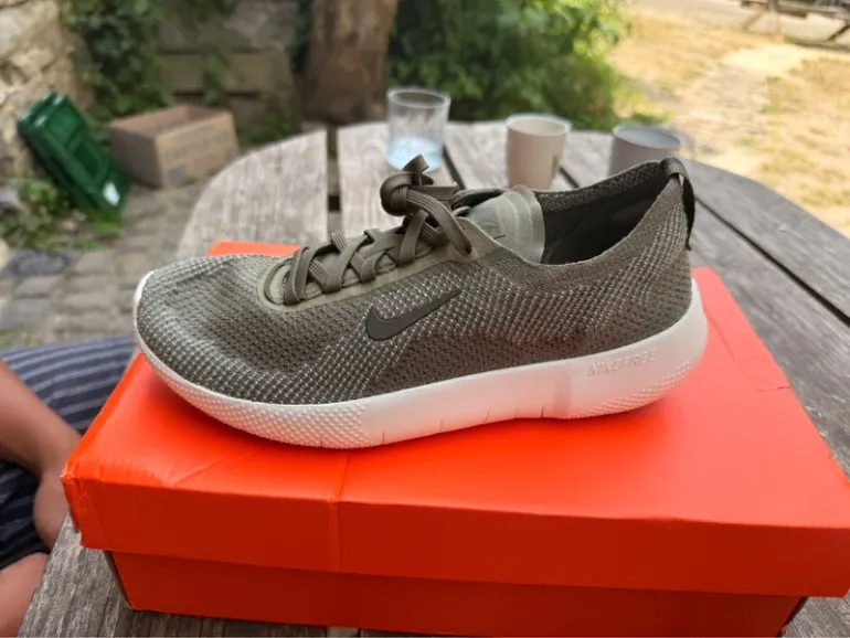 Used Nike Free 2025 bike — image 2 of 4