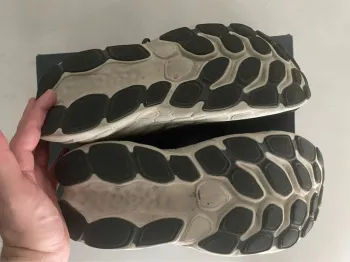 Used New Balance Fresh Foam X More v4 bike — image 4 of 5