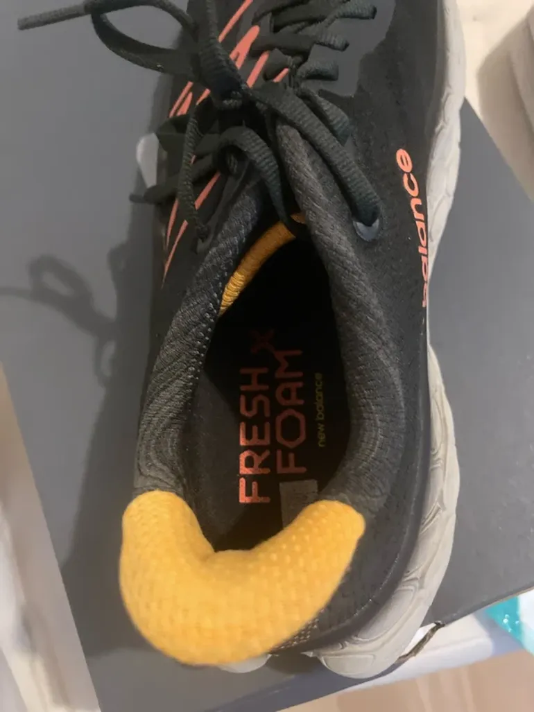 Used New Balance Fresh Foam X More v4 bike — image 5 of 5