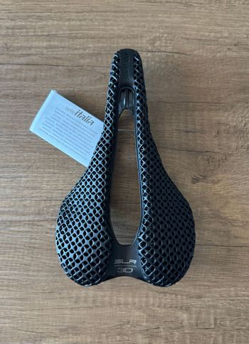 Used Selle Italia SLR Boost 3D Superflow L3 Kit Carbon 2026 bike