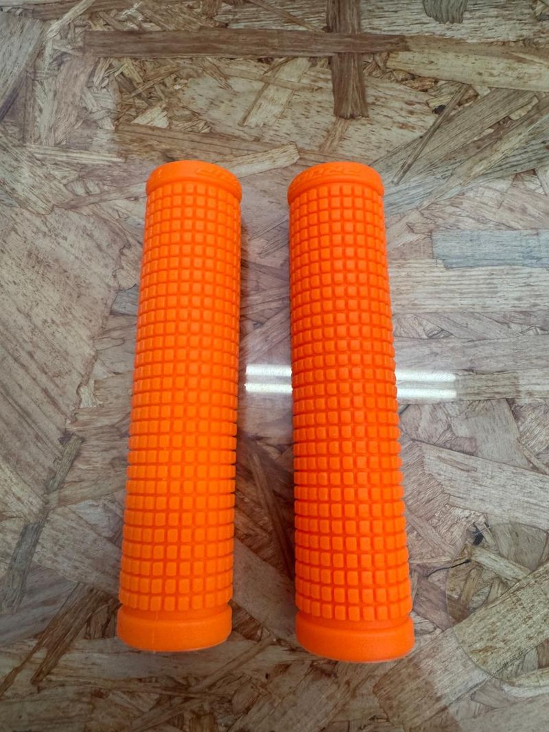 Used racegrip Manopole in gomma Cockpit