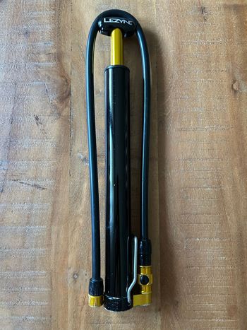 Lezyne Pump bike usato — immagine 2 di 2