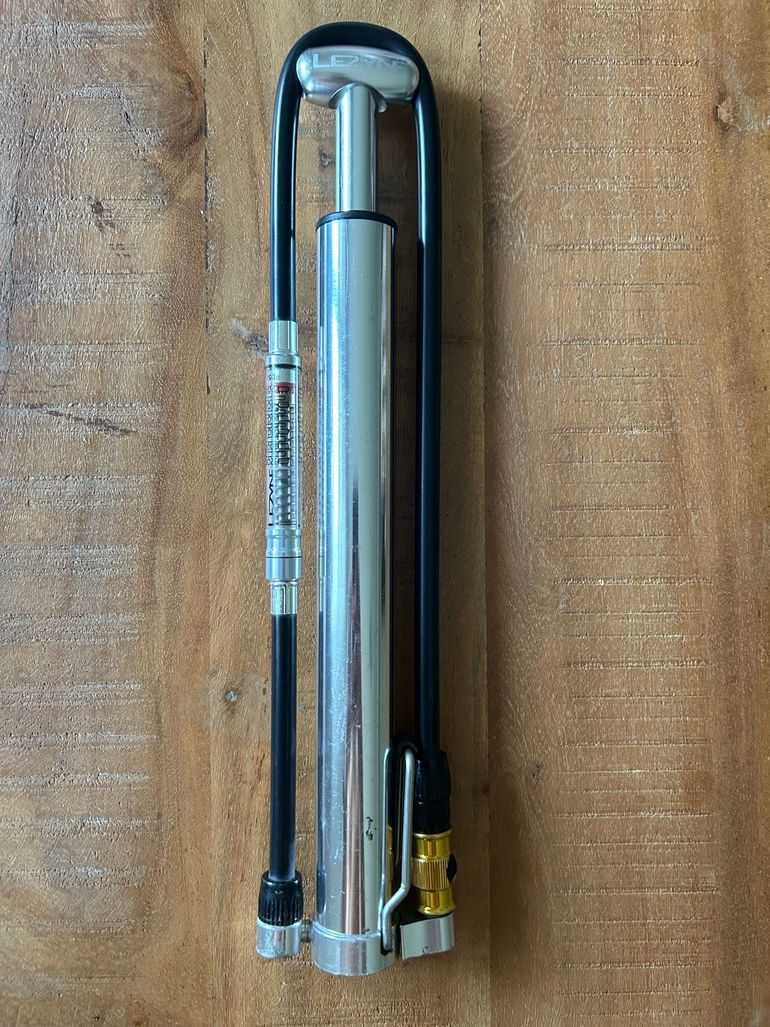 Lezyne Pompa bike de segunda mano — imagen 2 de 2
