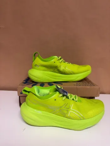 Używany Asics Gel Nimbus 25 bike
