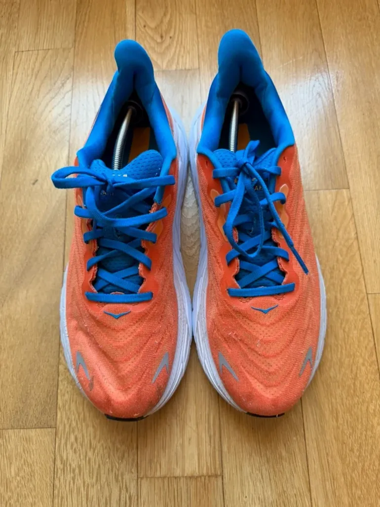 Used Hoka Arahi 6 bike — image 7 of 11