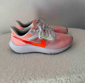 Used Nike sportschoenen bike