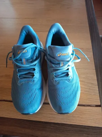 Orange Asics Baskets bike usato