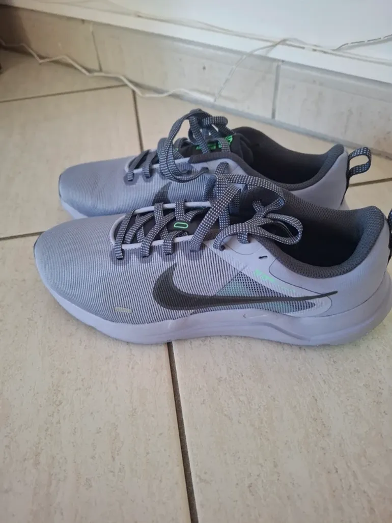 Used Nike Sneakers 42 bike — image 3 of 7