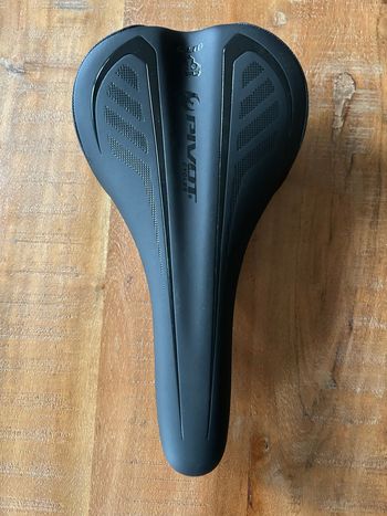 Used Pivot Saddle bike