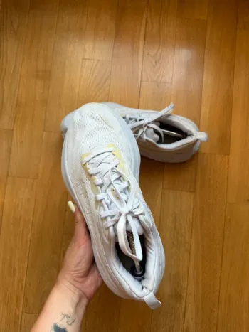 Used Hoka Bondi 8 bike — image 2 of 12