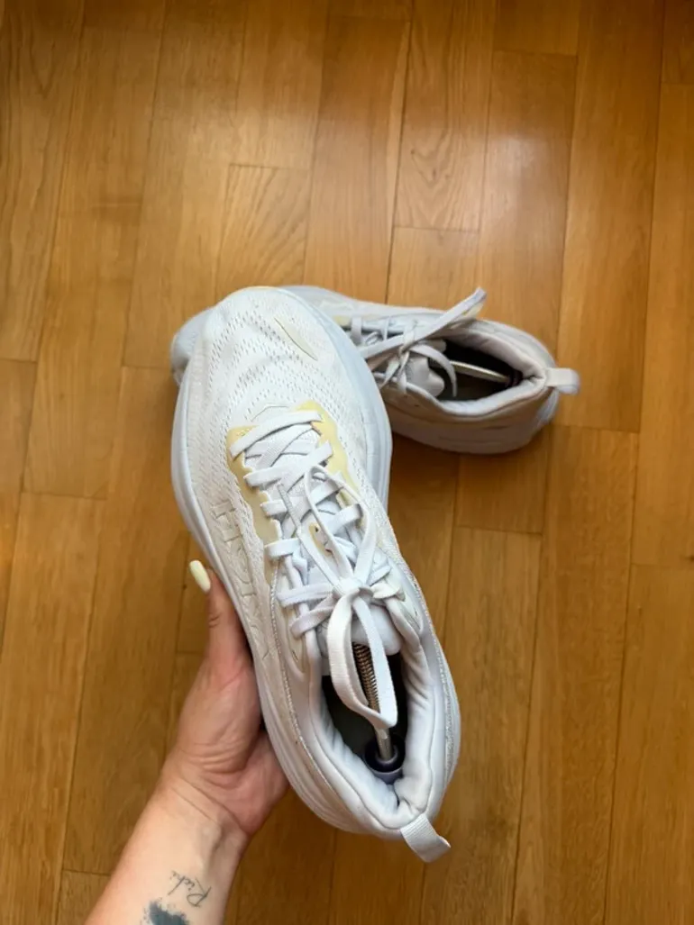 Used Hoka Bondi 8 bike — image 2 of 12