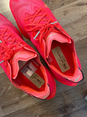 Käytetty Nike ZoomX Vaporfly 4 bike — kuva 6 / 9