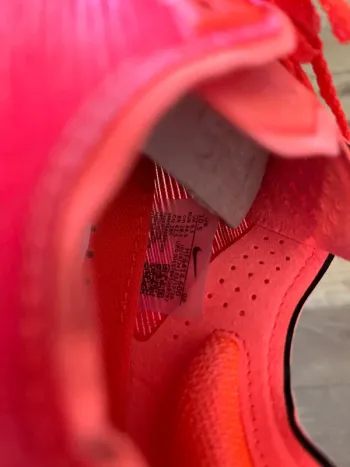Käytetty Nike ZoomX Vaporfly 4 bike — kuva 7 / 9