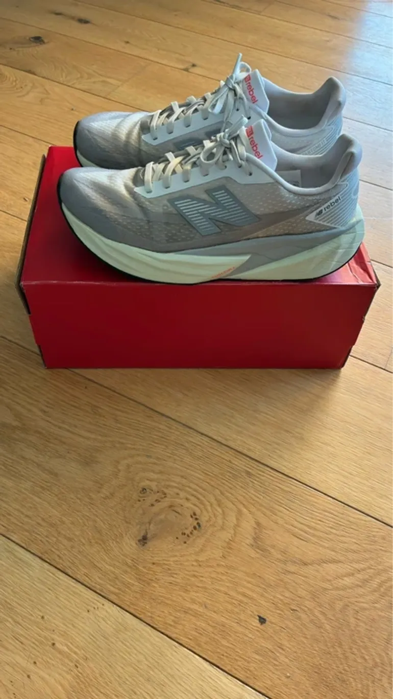 Gebrauchtes New Balance Rebel V5 bike — Bild 3 von 7