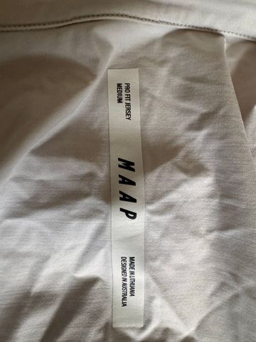 Used MAAP Pro Evade Base 2 Jersey 2025 bike — image 4 of 4