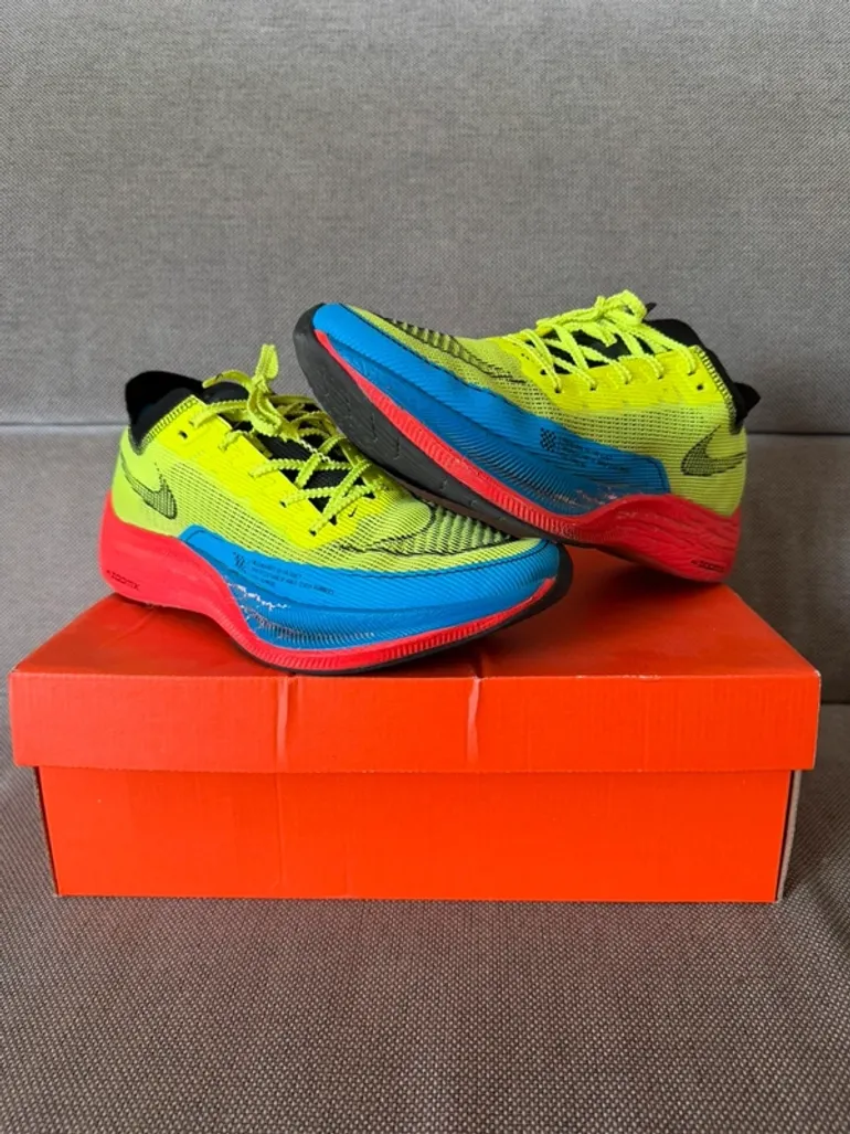 Käytetty Nike Vaporfly Next% 2 bike — kuva 2 / 10