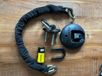 Used Kryptonite Wall-mounted lock bike — image 2 of 2