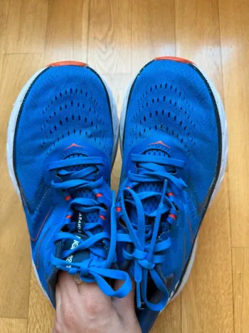Used Hoka Arahi 5 bike — image 4 of 12
