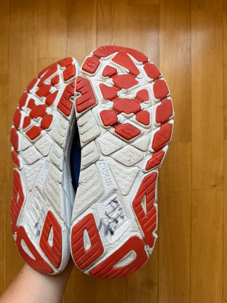 Used Hoka Arahi 5 bike — image 11 of 12