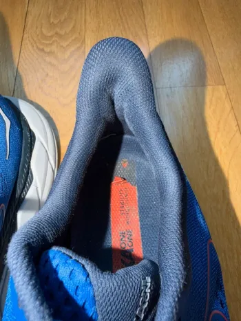 Used Hoka Arahi 5 bike — image 7 of 12