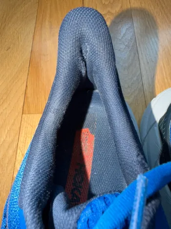 Used Hoka Arahi 5 bike — image 8 of 12