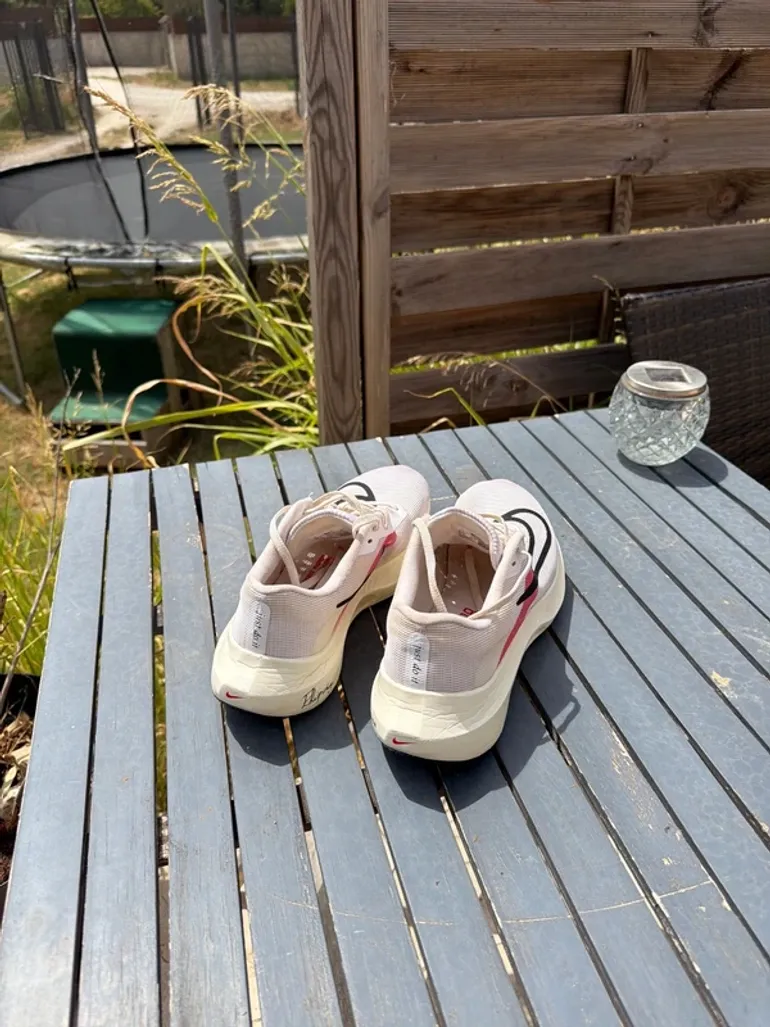 Used Nike Zoom Fly 5 bike — image 4 of 7