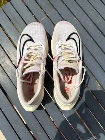 Used Nike Zoom Fly 5 bike — image 5 of 7