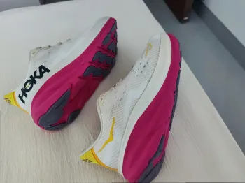 Hoka Cream bike d'occasion — image 4 sur 5