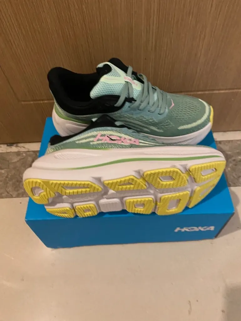 Hoka Chaussures pointure 39 bike d'occasion — image 5 sur 7