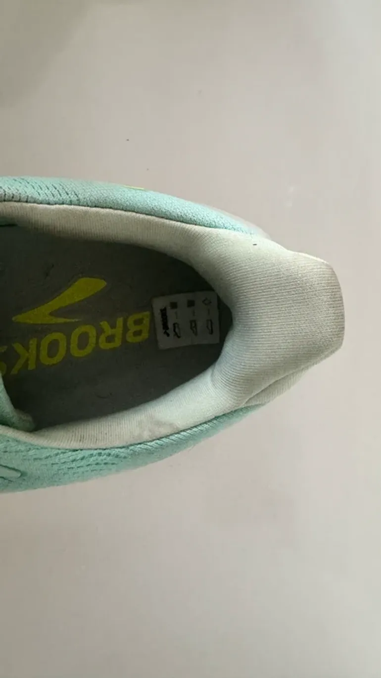 Used Brooks Glycerin Max 2 bike — image 7 of 10