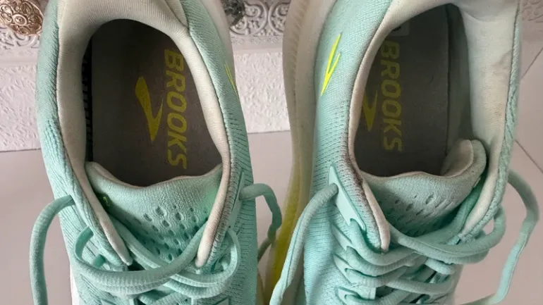 Used Brooks Glycerin Max 2 bike — image 9 of 10