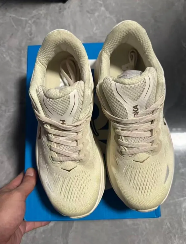 Used Hoka Shoes size 40 bike — image 3 of 5