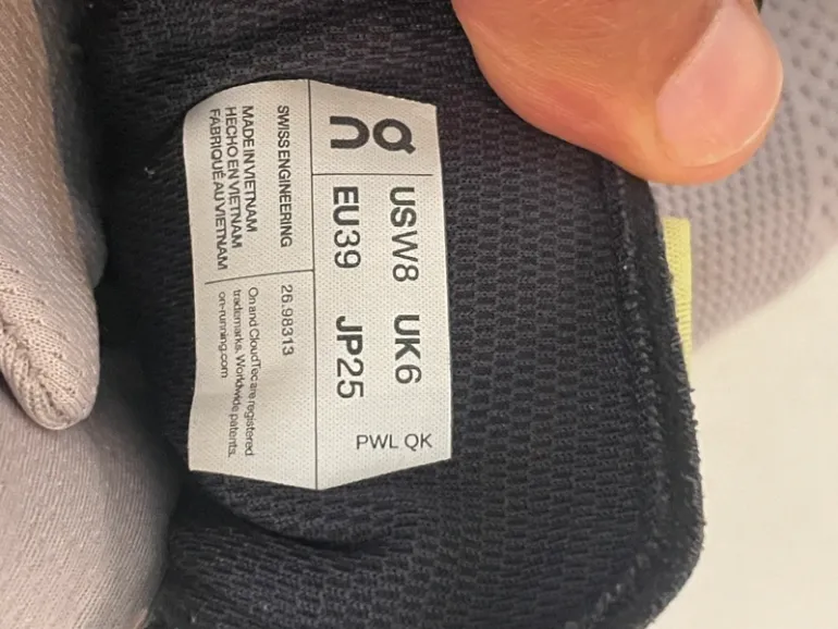 Used On Running On Cloud Running Shoes bike — image 10 of 10