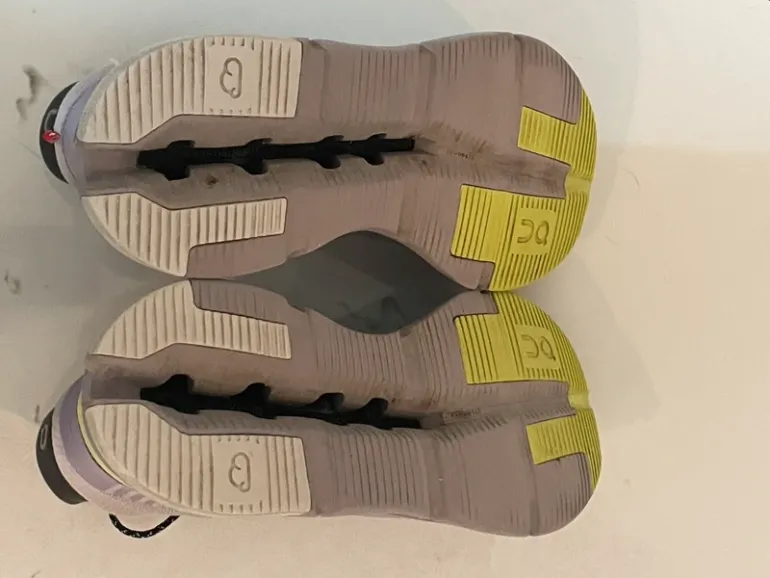 Used On Running On Cloud Running Shoes bike — image 7 of 10