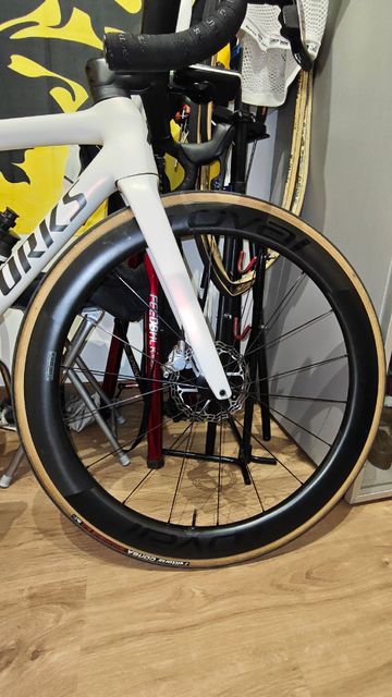 Tweedehands Roval Rapide Clx II 2024 bike — afbeelding 2 van 2