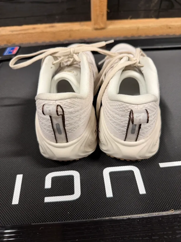 Used Nike Vomero 18 bike — image 5 of 12