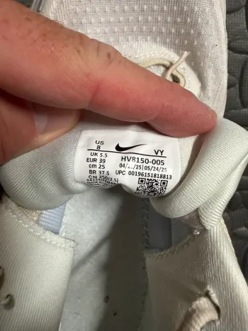 Used Nike Vomero 18 bike — image 12 of 12