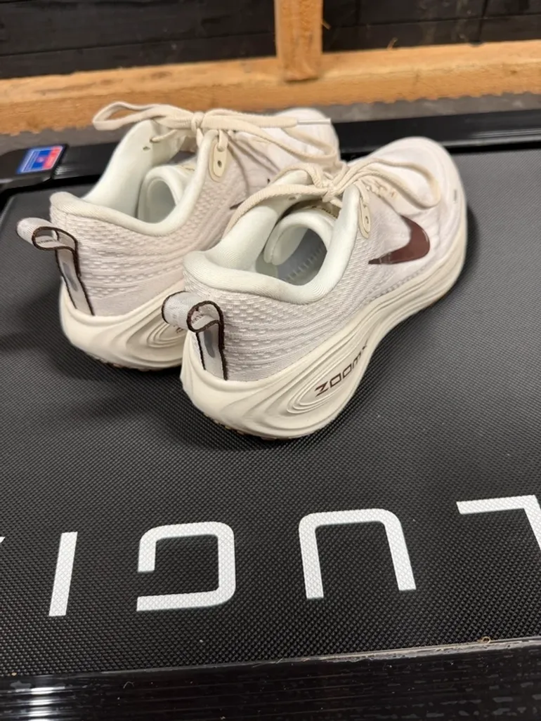 Used Nike Vomero 18 bike — image 4 of 12