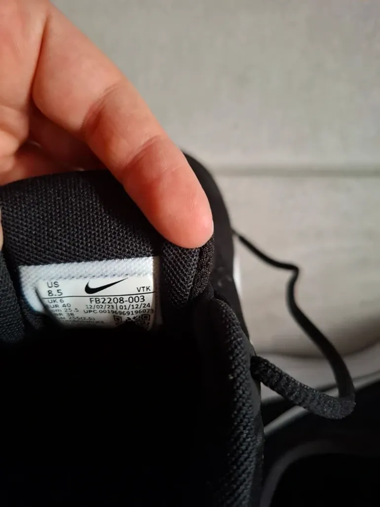 Używany Nike Revolution 6 bike — zdjęcie 3 z 3
