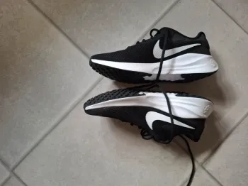 Używany Nike Revolution 6 bike — zdjęcie 2 z 3