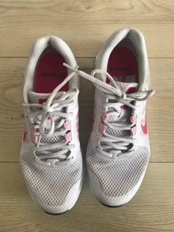 Gebrauchtes Nike hardloopschoenen/sneakers lichtroze bike — Bild 2 von 9