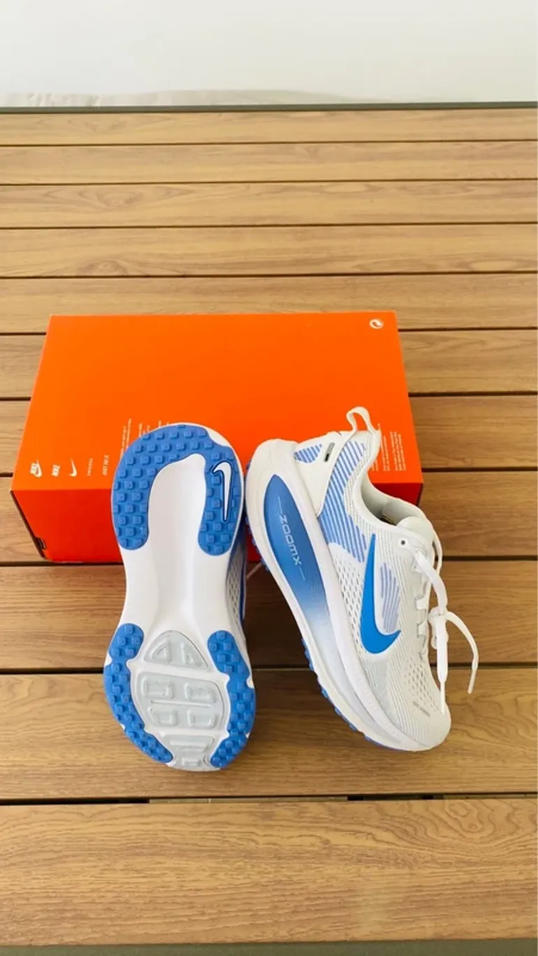 Used Nike Vomero 18 bike — image 2 of 8