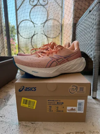 Used Asics Novablast 4 bike