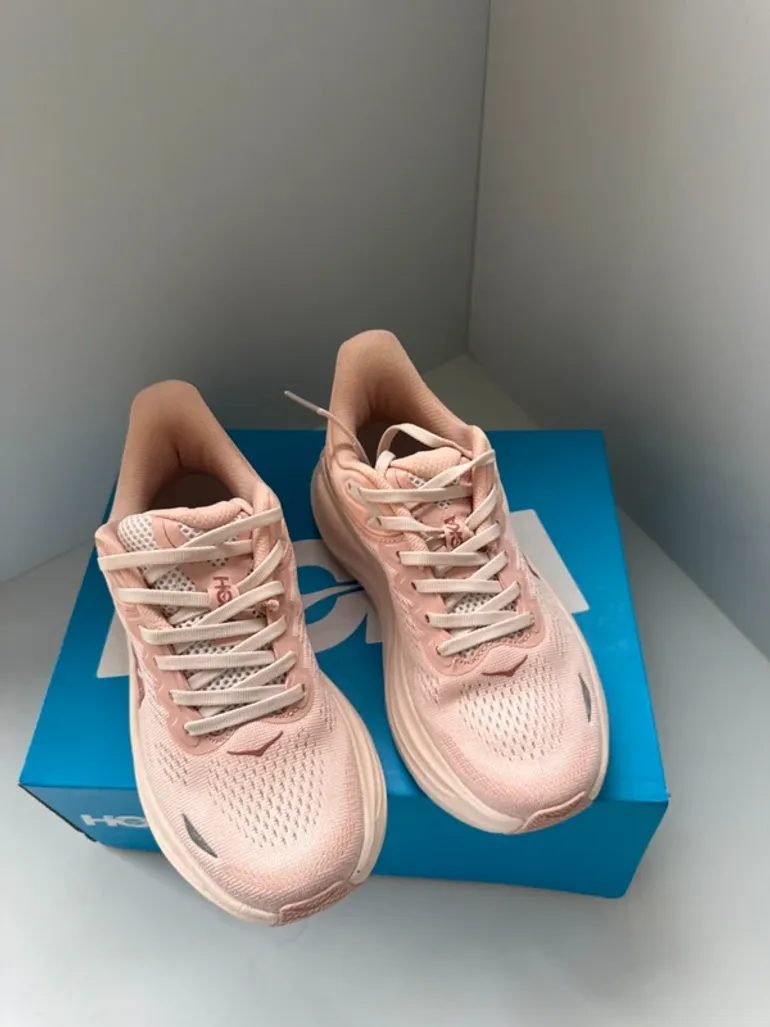 Gebrauchtes Hoka Chaussures size 39 bike — Bild 4 von 5