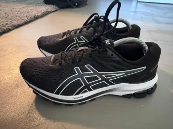 Asics Sport Schuhe Größe 42 bike usato