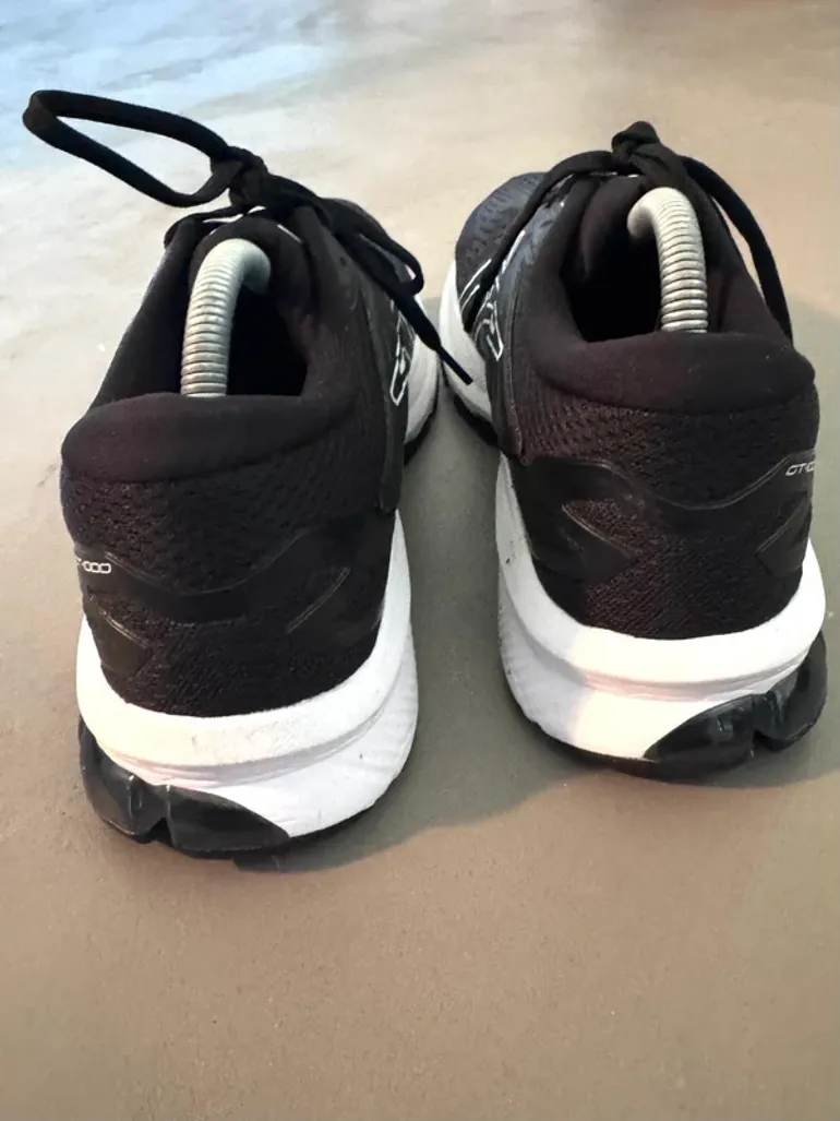 Asics Sport Schuhe Größe 42 bike usato — immagine 2 di 5
