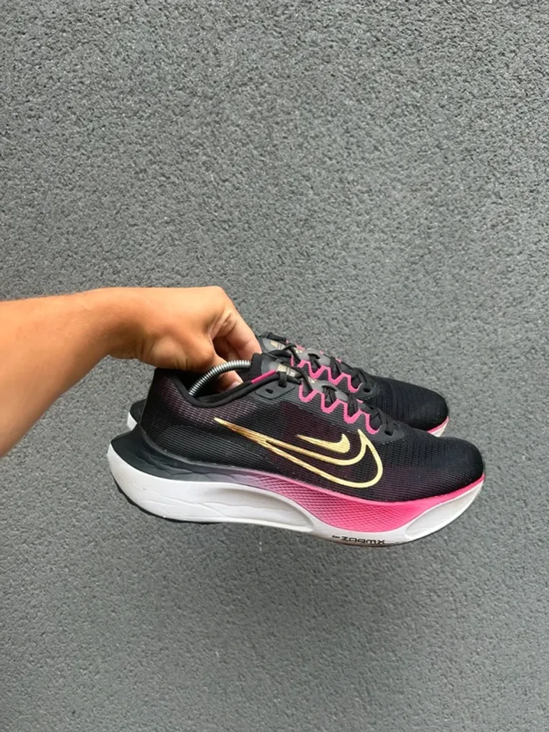 Used Nike Zoom Fly 5 bike — image 2 of 2