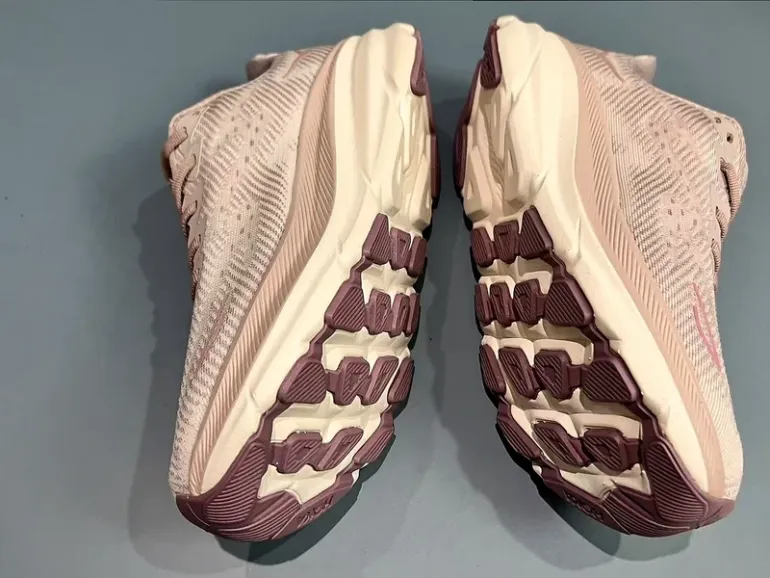 Used Rose Hoka Chaussure bike — image 3 of 4