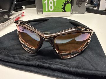 Gebrauchtes Oakley Racing Jacket Bronze bike — Bild 3 von 4